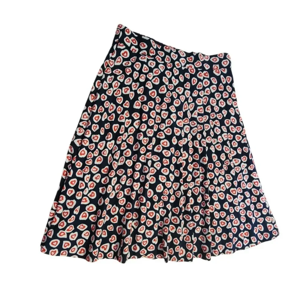 J Crew Heart Print Pleated Novy Blue Red Crepe Skirt Women Size 10 Like NEW - Picture 2 of 7
